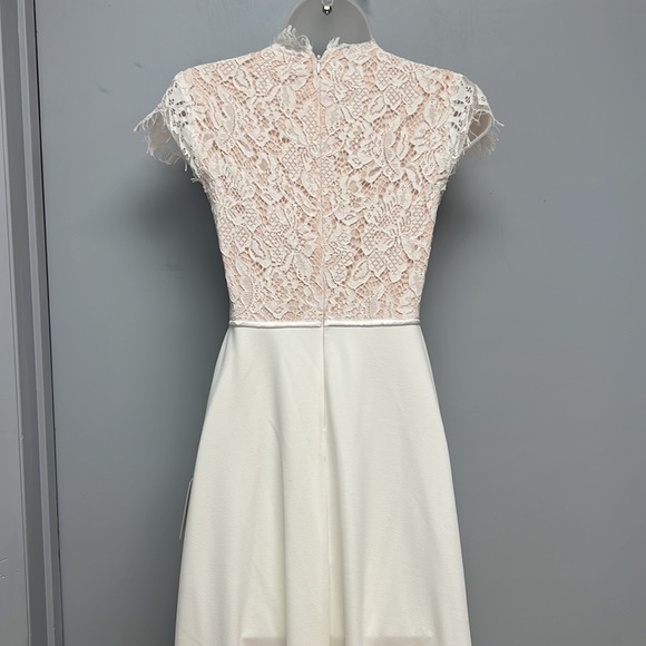 NWT Lulu’s Lace Bodice Mermaid Gown - Picture 6 of 13